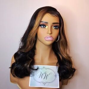 Elegant Black and Brown Women's Wig
